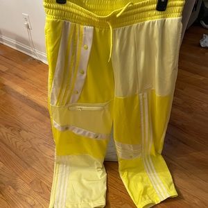 adidas track pants size L